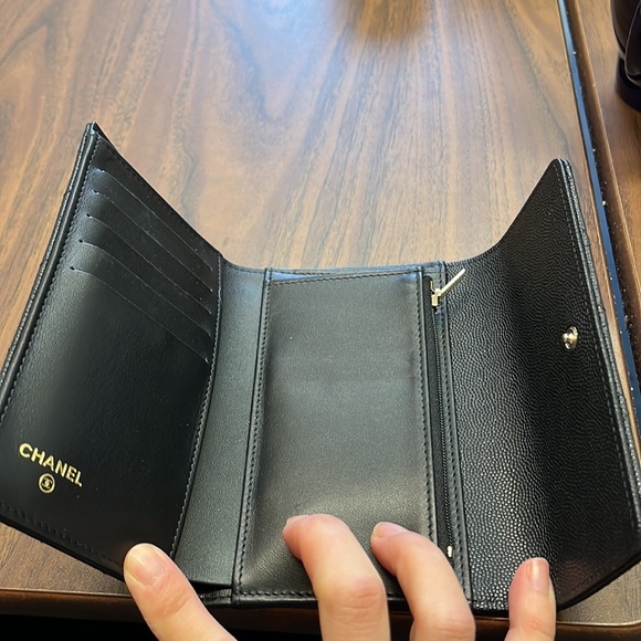 Chanel 22/23 cruise collection wallet - Picture 2 of 4
